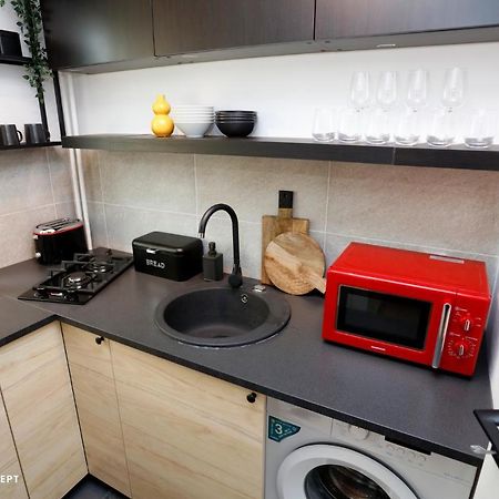 Bright & Relaxing Stay Studio Bucarest Esterno foto