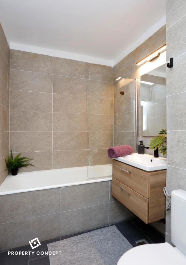 Bright & Relaxing Stay Studio Bucarest Esterno foto