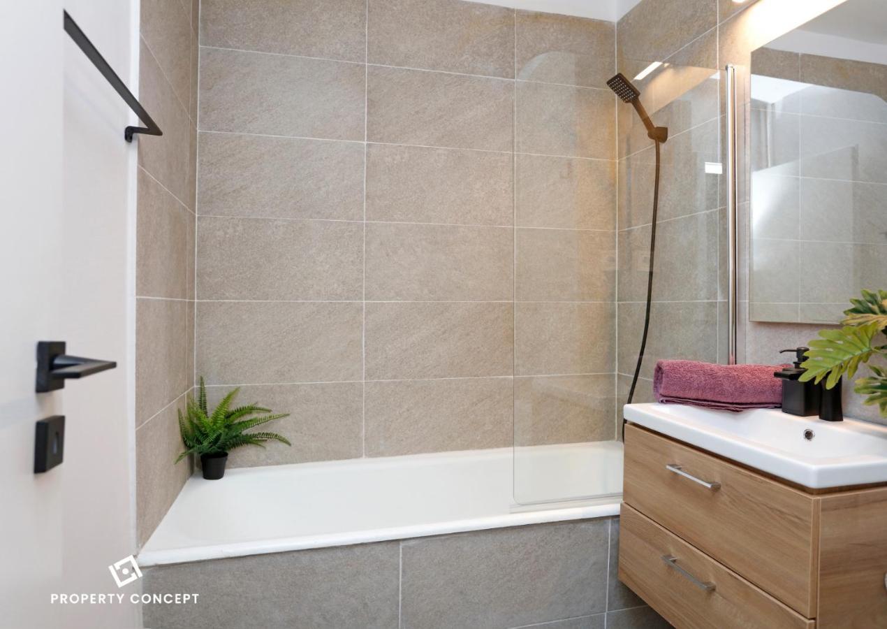 Bright & Relaxing Stay Studio Bucarest Esterno foto